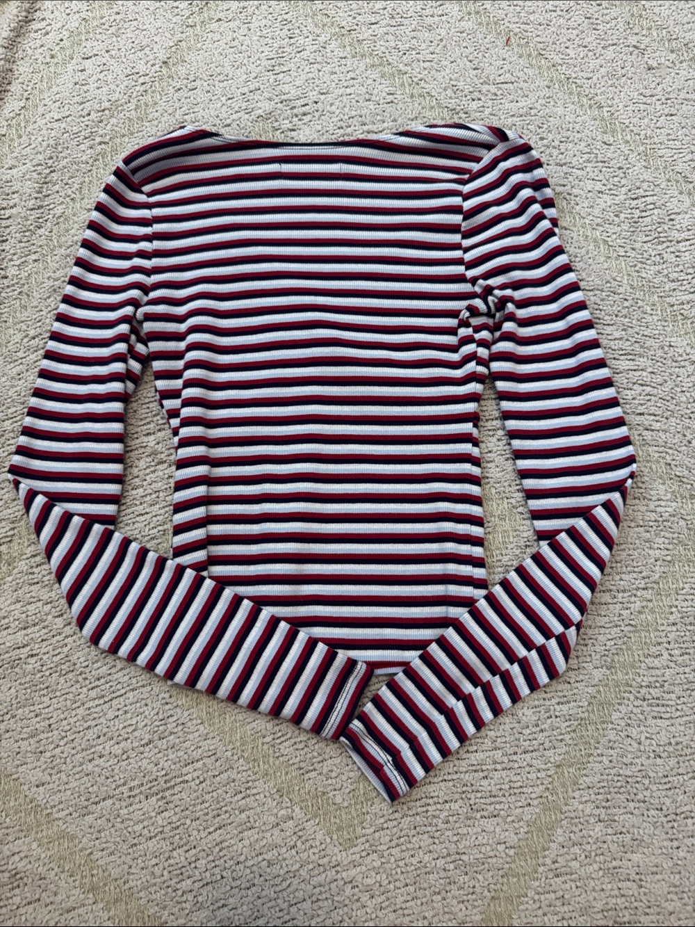 Hollister Burgundy Black White Striped Twist-Front Long Sleeve Top - Picture 3 of 3